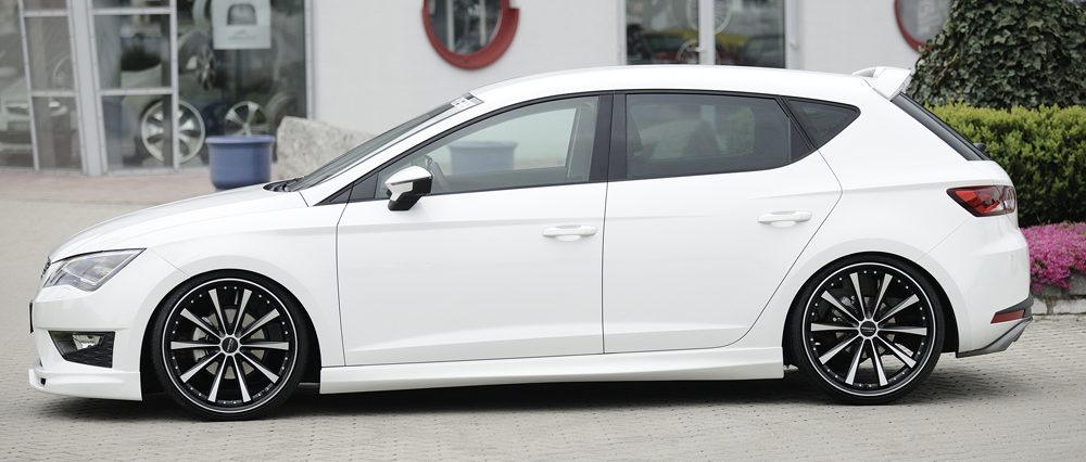 Talonera Rieger para Seat Leon 5F – 5 puertas