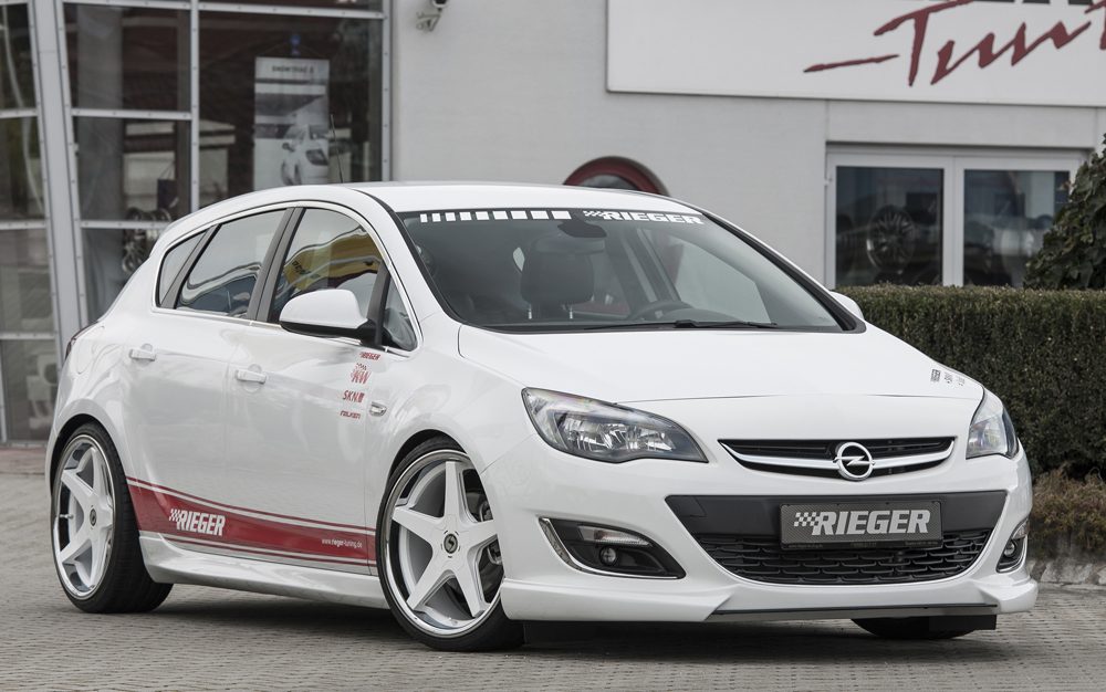 Splitter Rieger para Opel Astra J (después del facelift)