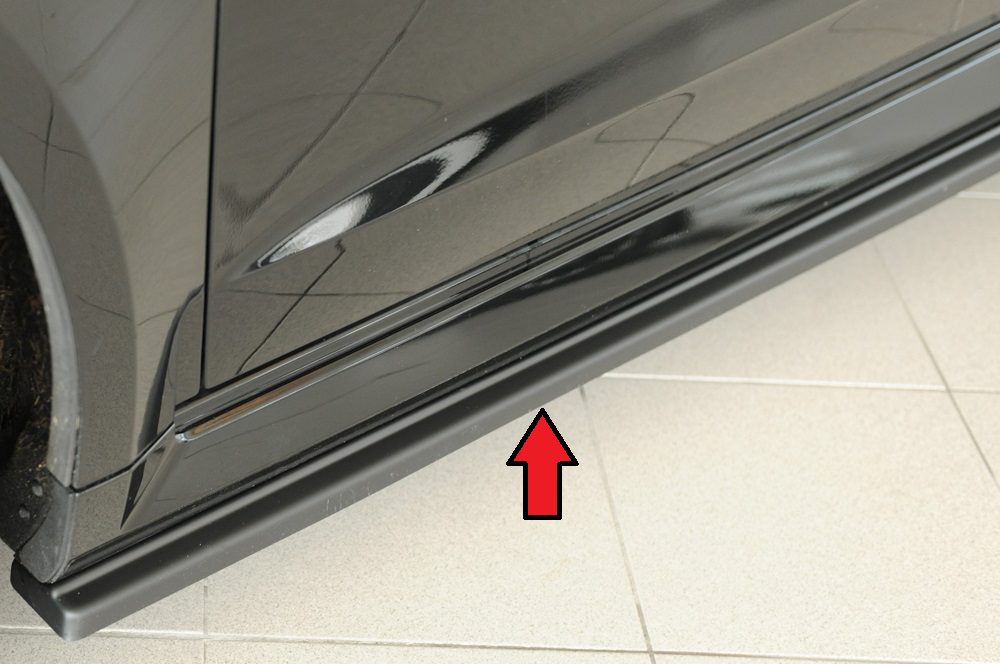 Extensión de talonera Rieger para Audi RS3 8V