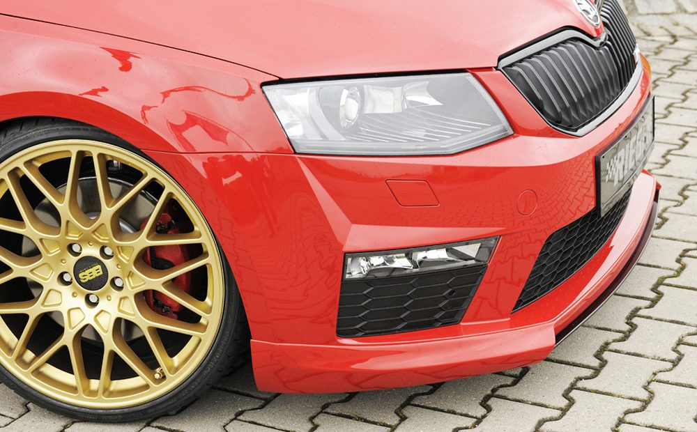 Labio delantero Rieger para Skoda Octavia RS 5E (antes del facelift)