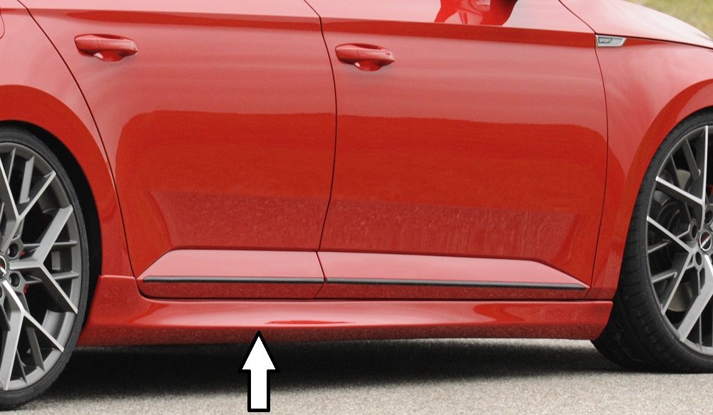 Talonera Rieger para Skoda Superb 3V