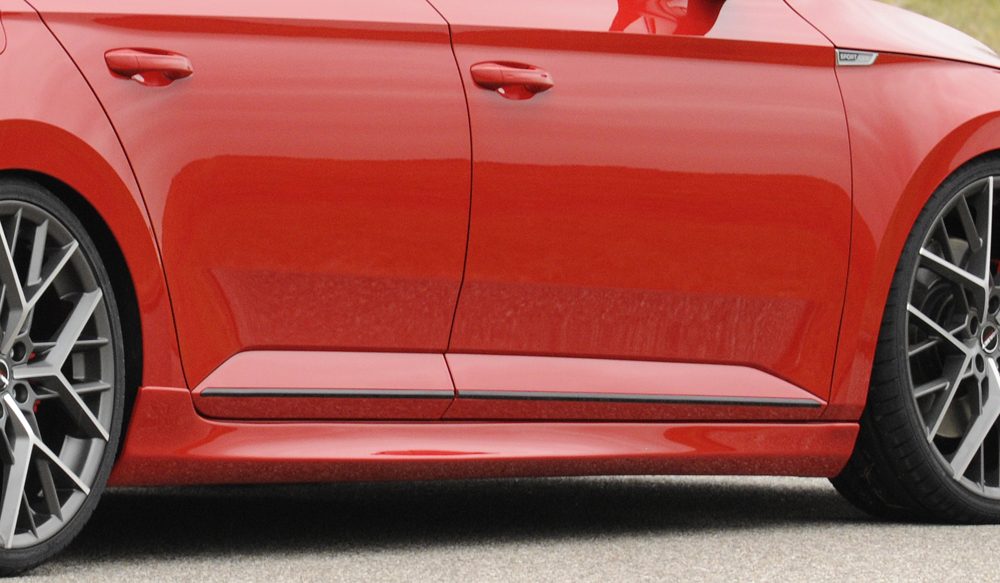 Talonera Rieger para Skoda Superb 3V