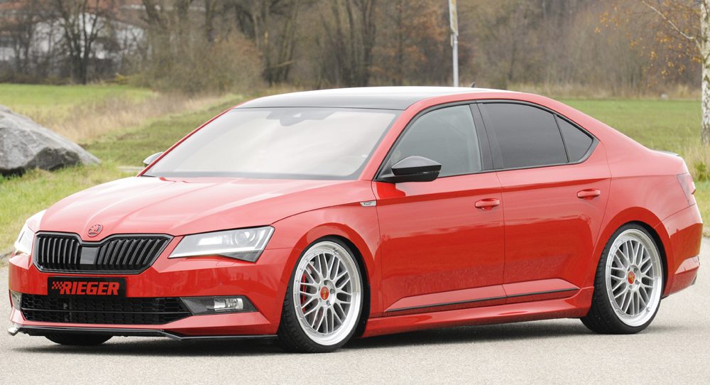 Talonera Rieger para Skoda Superb 3V