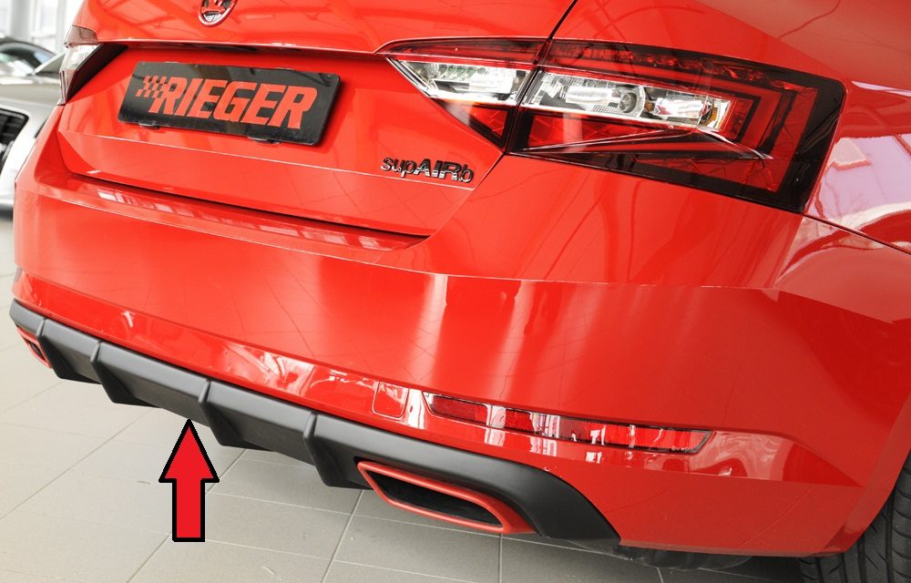 Difusor trasero Rieger para Skoda Superb 3V – solo 2.0 TSI (200/206 kW)