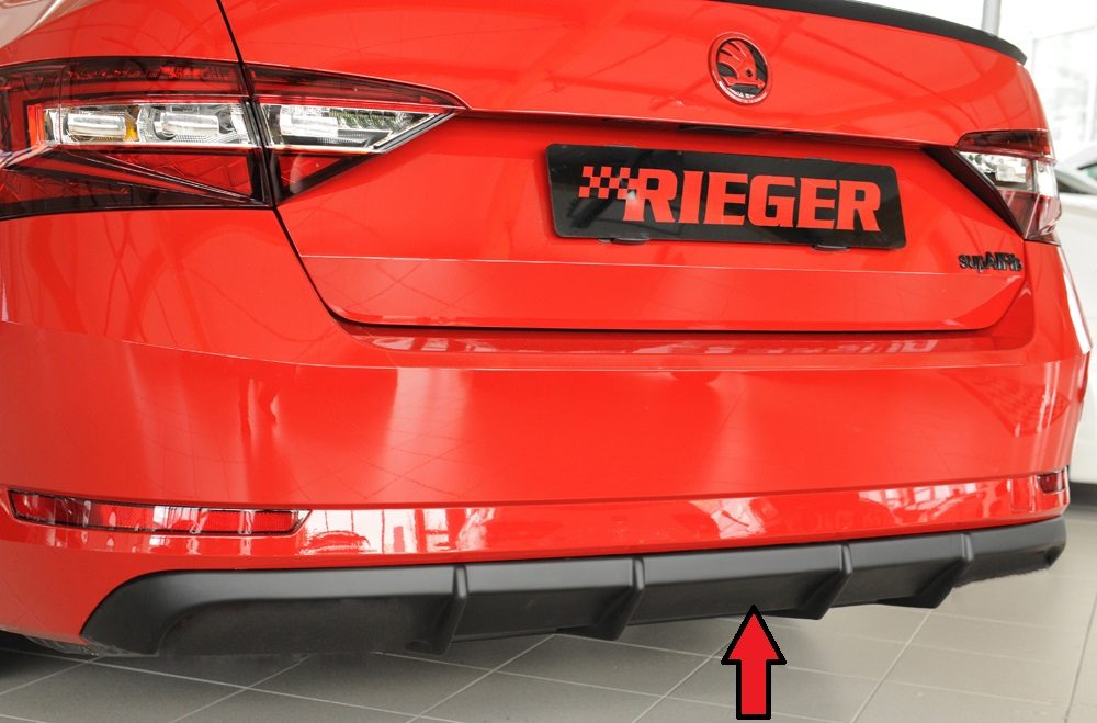 Difusor trasero Rieger para Skoda Superb 3V – sin hueco para los embellecedores de escape