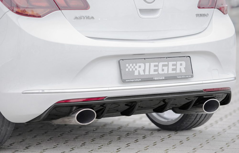 Difusor trasero Rieger para Opel Astra J (después del facelift) – para salidas de escape deportivas izquierda y derecha