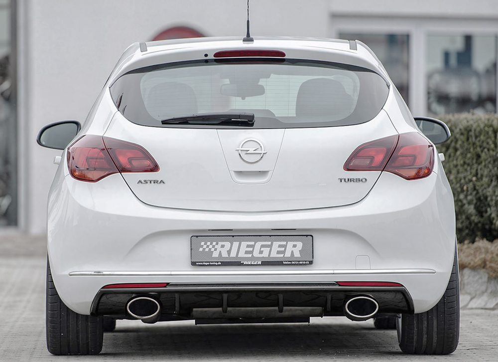 Difusor trasero Rieger para Opel Astra J (después del facelift) – para salidas de escape deportivas izquierda y derecha