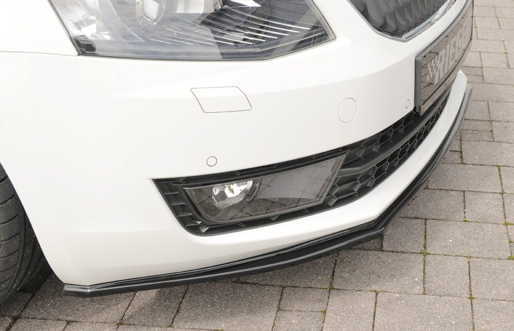 Splitter delantero Rieger para Skoda Octavia 5E (antes del facelift)