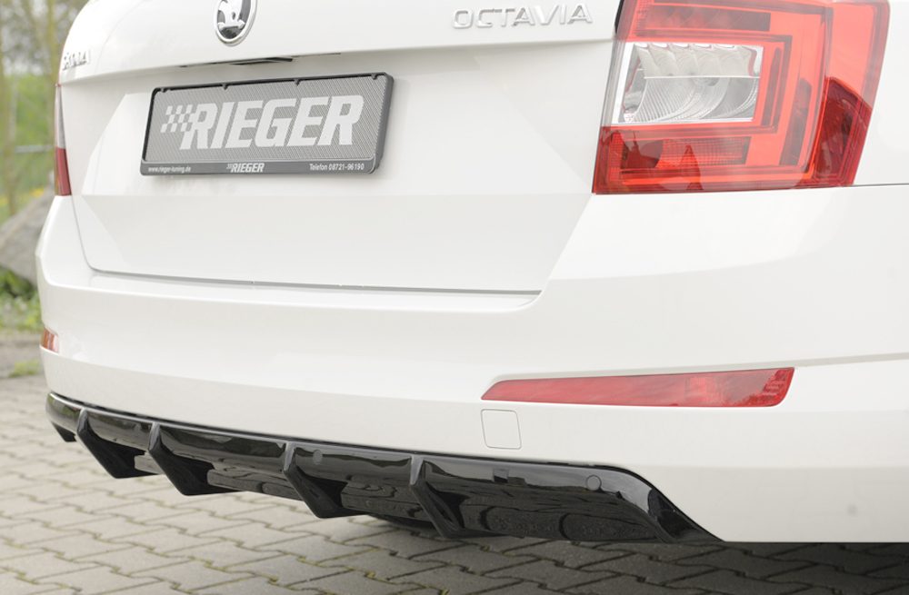 Difusor trasero Rieger para Skoda Octavia 5E – para coches con sensores de aparcamiento