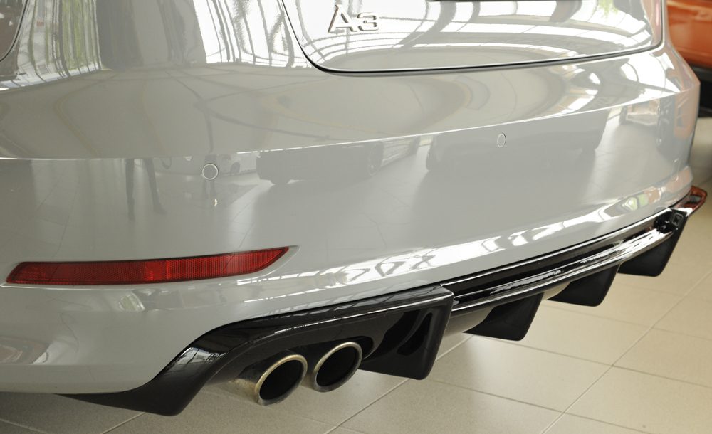 Difusor trasero Rieger para Audi A3 8V (antes del facelift) – sedán – para doble salida de escape izquierda