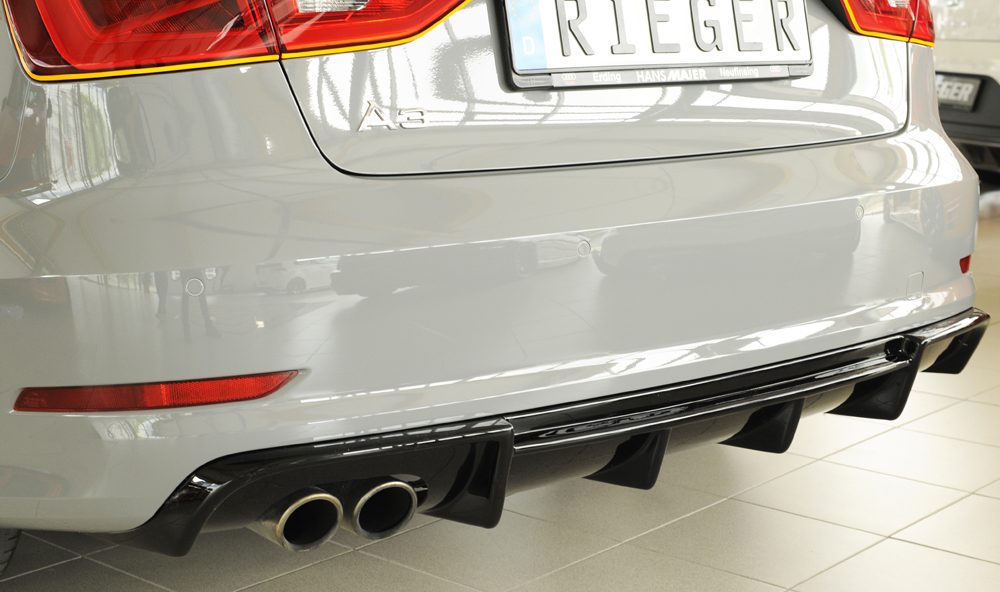 Difusor trasero Rieger para Audi A3 8V (antes del facelift) – sedán – para doble salida de escape izquierda