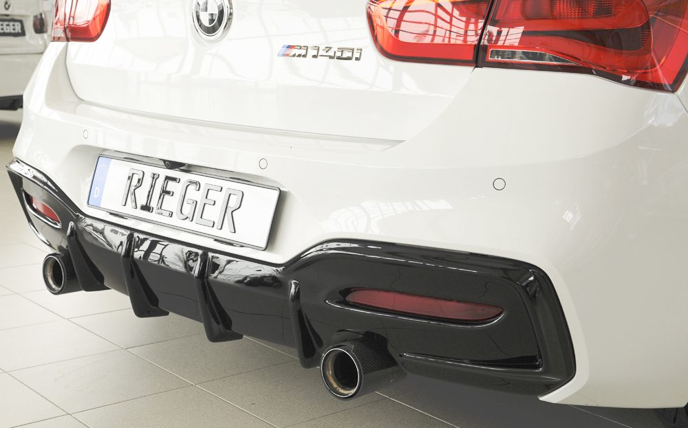 Difusor trasero Rieger para BMW Serie 1 F20/F21 (después del facelift) – solo para el paragolpes trasero M, solo M135i / M140i