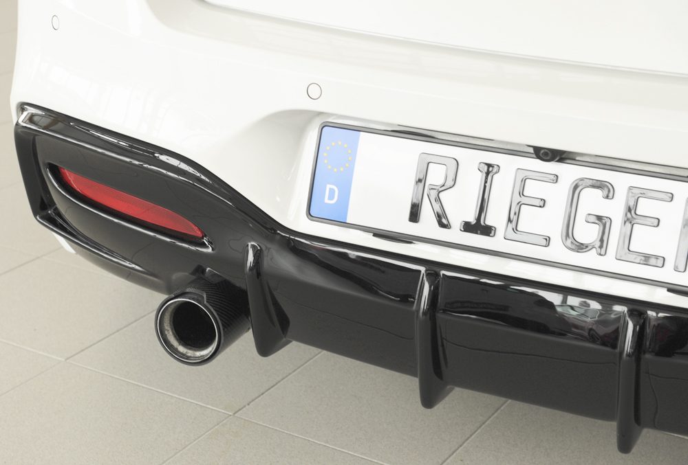 Difusor trasero Rieger para BMW Serie 1 F20/F21 (después del facelift) – solo para el paragolpes trasero M, solo M135i / M140i