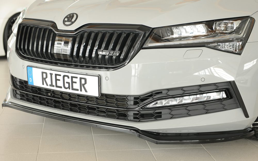 Splitter delantero Rieger para Skoda Superb 3V (después del facelift) – para el paragolpes delantero Sportline original