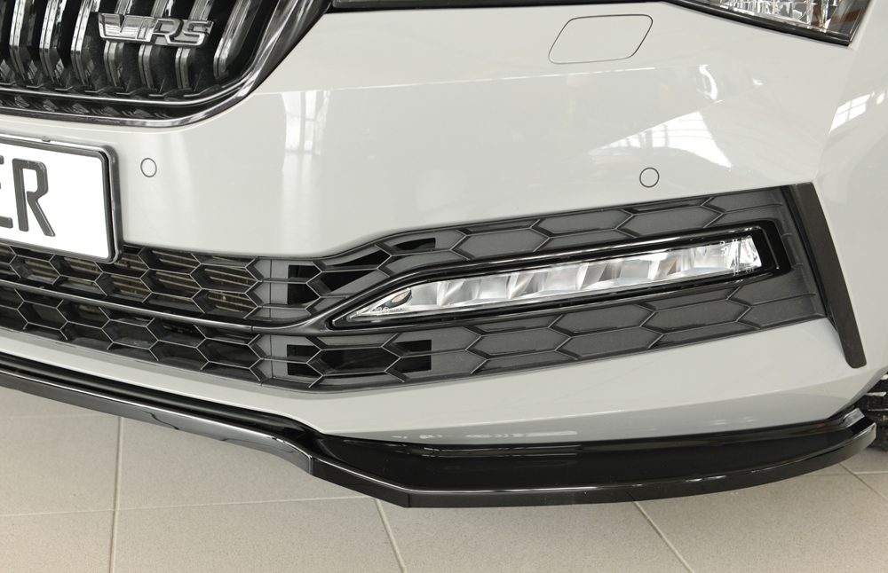 Splitter delantero Rieger para Skoda Superb 3V (después del facelift) – para el paragolpes delantero Sportline original