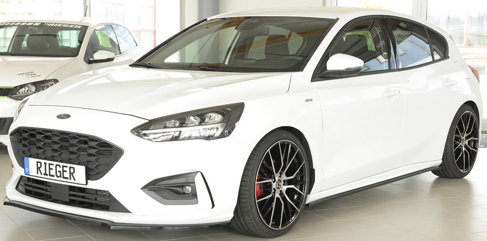 Extensión de talonera Rieger para Ford Focus Mk4