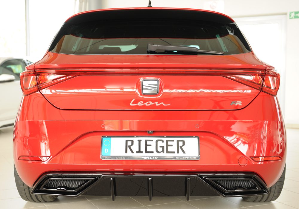 Difusor trasero Rieger para Seat Leon KL – hatchback – para el escape original