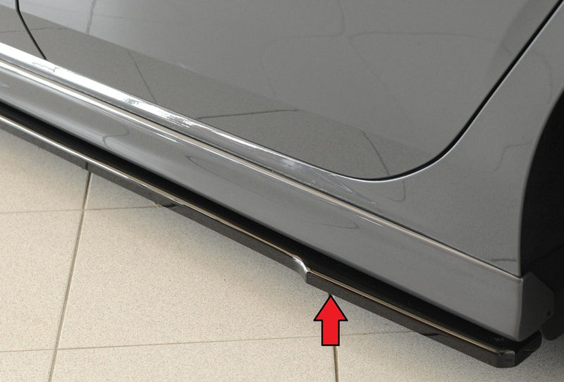 Extensión de talonera (lado izquierdo) Rieger para Volkswagen Golf 7/8 y Seat Leon 5F