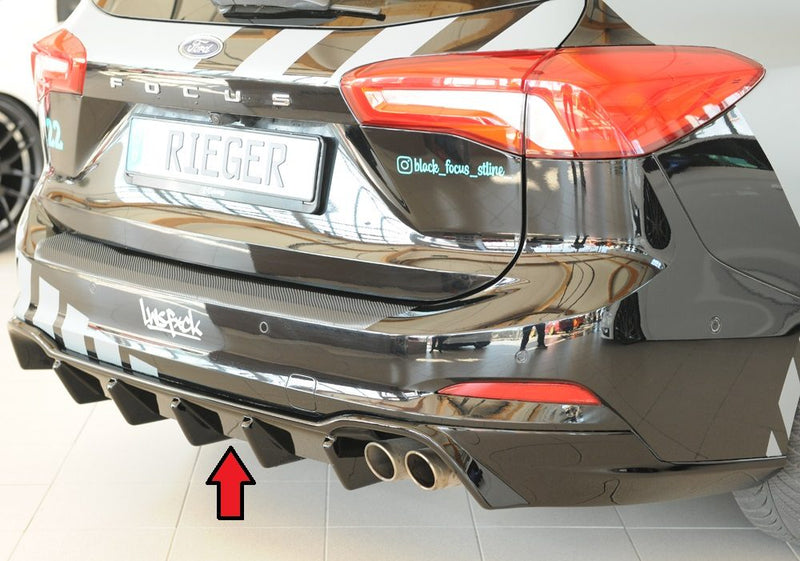 Difusor trasero Rieger para Ford Focus Mk4 – familiar – con enganche, para la doble salida de escape original derecha