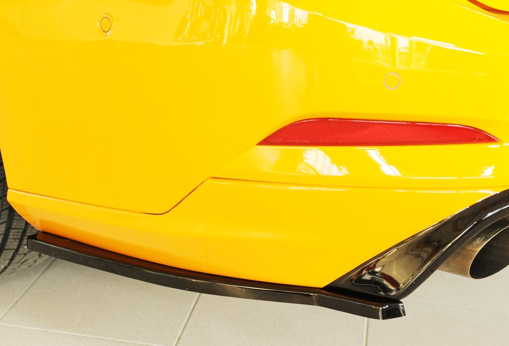 Splitter lateral trasero Rieger para Ford Focus Mk4