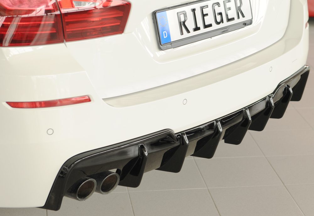 Difusor trasero Rieger para BMW Serie 5 F10/F11 – para la doble salida de escape original izquierda