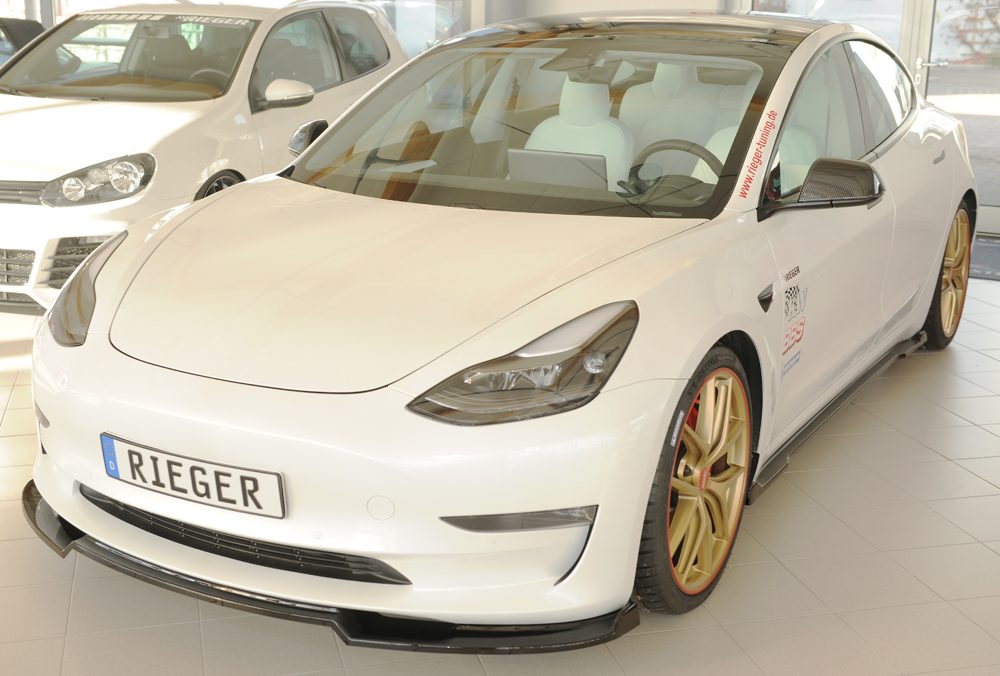 Splitter Rieger para Tesla Model 3 (antes del facelift)