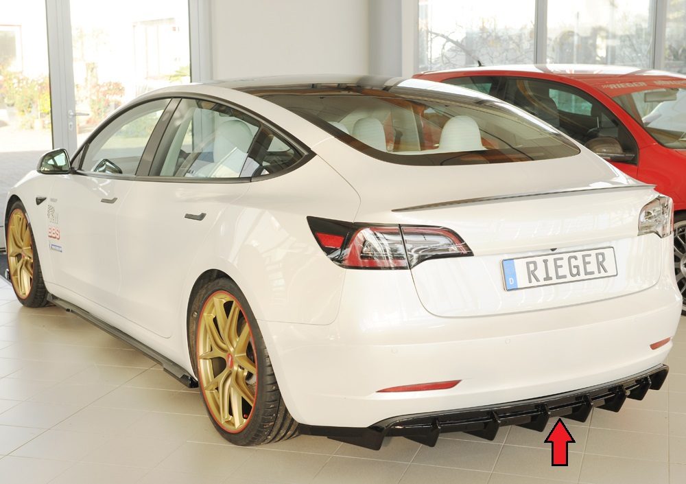Difusor trasero Rieger para Tesla Model 3 (antes del facelift)
