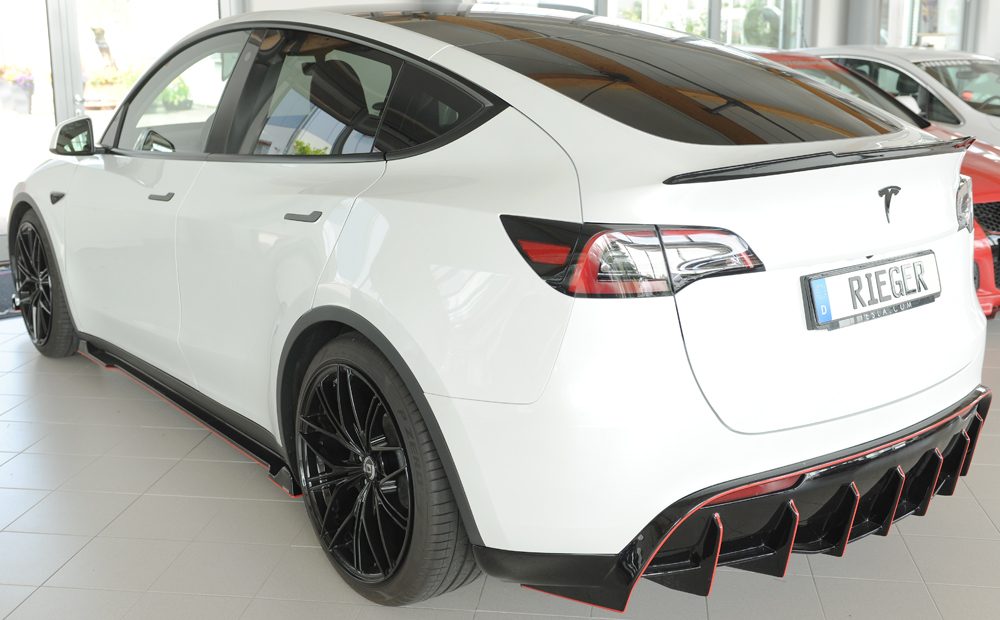 Alerón de portón Rieger para Tesla Model Y (antes del facelift)