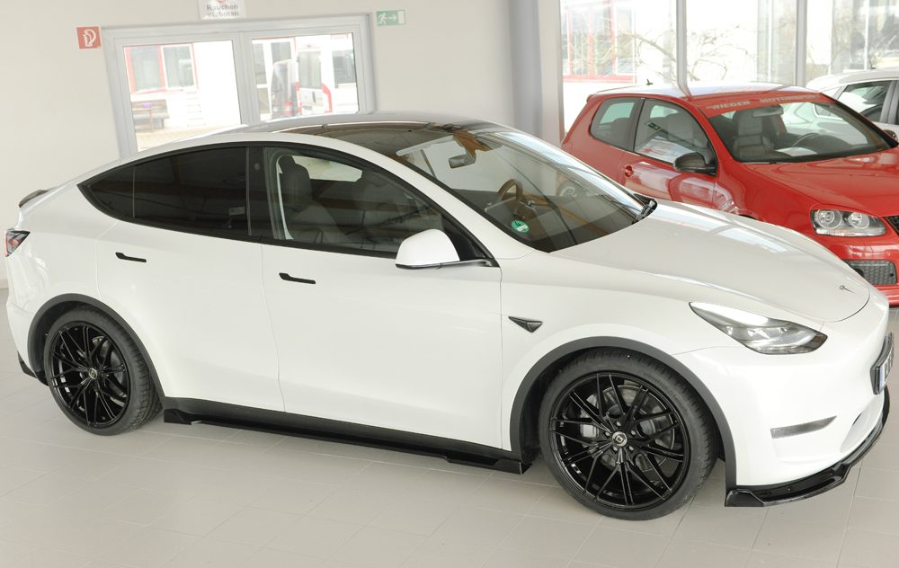 Splitter Rieger para Tesla Model Y (antes del facelift)