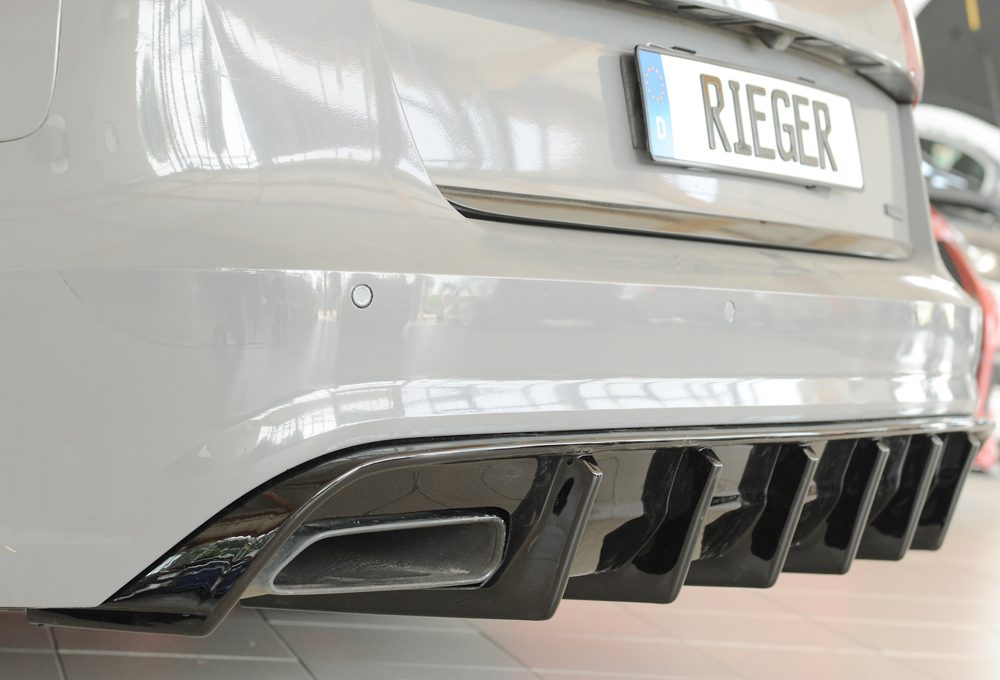 Difusor trasero Rieger para Audi A6 C7 (después del facelift) – para coches con enganche