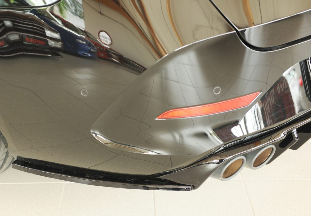 Splitter lateral trasero Rieger para Seat Leon KL