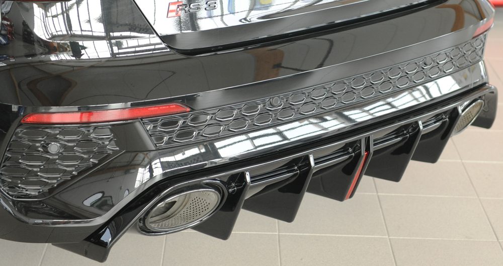 Difusor trasero Rieger para Audi RS3 8Y (antes del facelift)