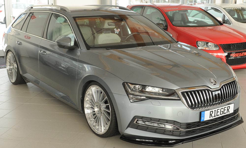 Splitter delantero Rieger para Skoda Superb 3V (después del facelift) – para el paragolpes delantero estándar original