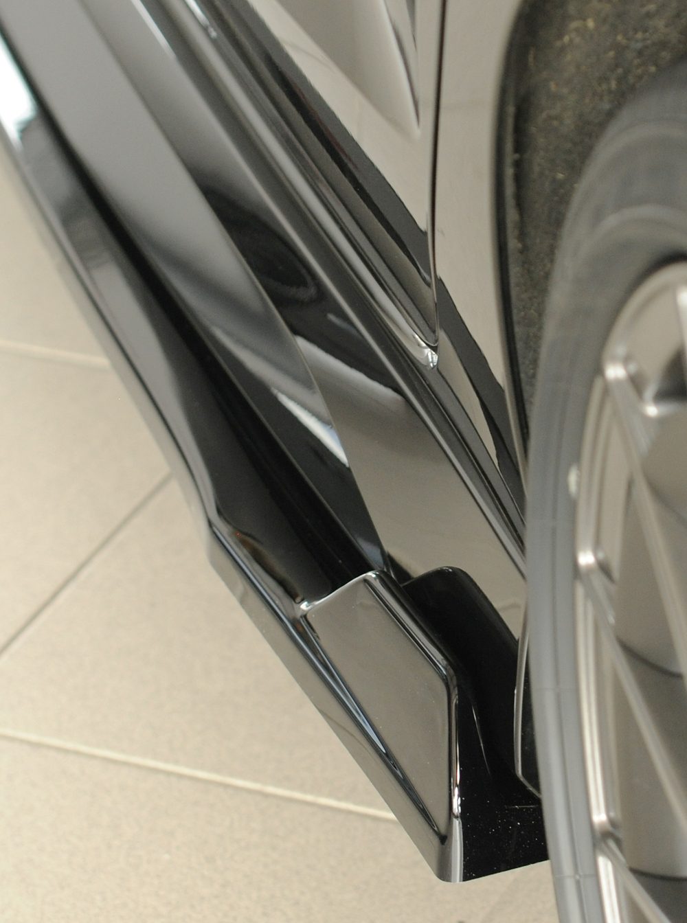 Extensión de talonera Rieger para Audi RS3 8Y