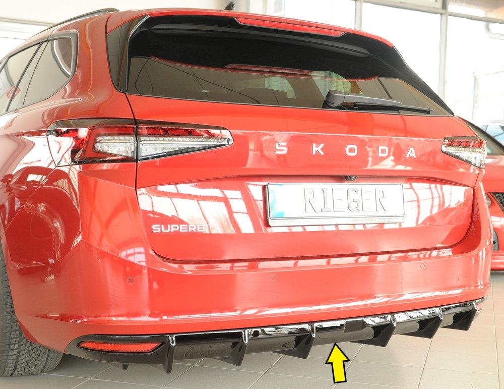 Difusor trasero Rieger para Skoda Superb 3Y – (para coches sin enganche y una salida de escape a la)