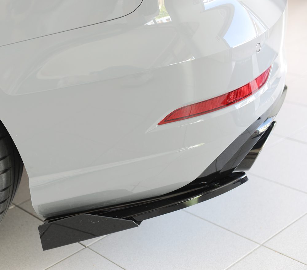 Flaps laterales delanteros Rieger para Audi RS3 8V (después del facelift)