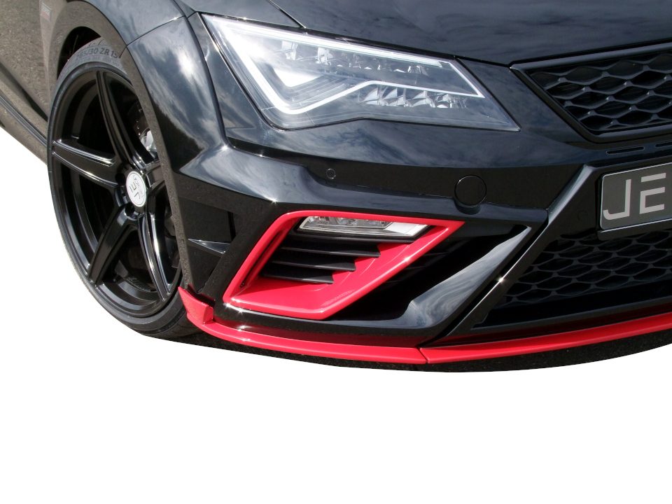 Embellecedores grandes de toma de aire JE DESIGN izquierda y derecha Seat Leon 5F FR/Cupra restyling