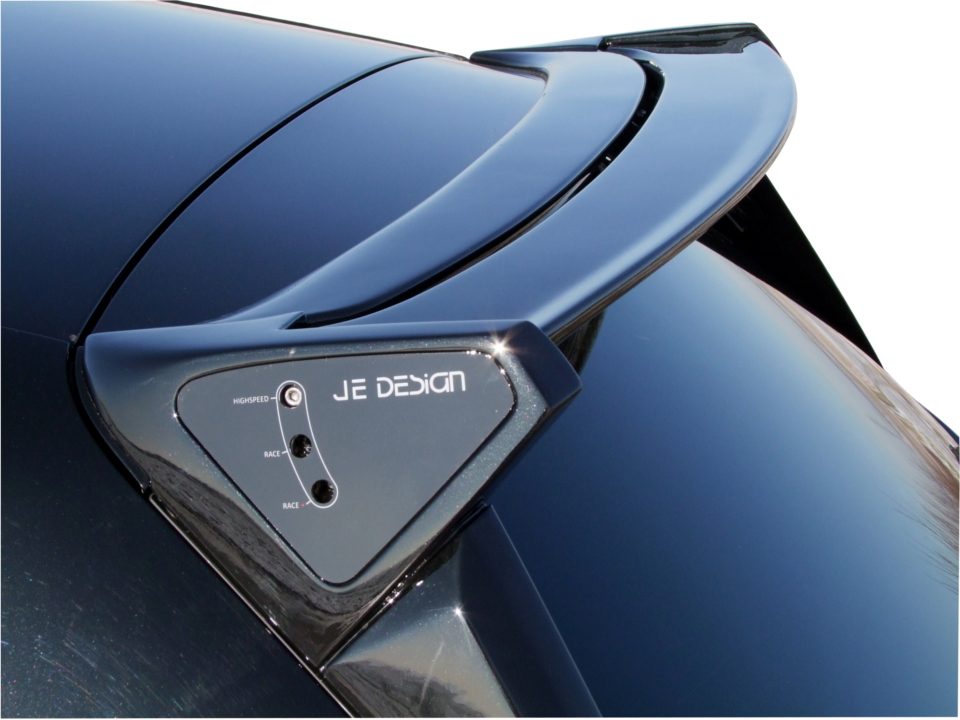 Alerón trasero JE DESIGN regulable en 3 posiciones Seat Leon 5F (desde 11/2012), solo 5 puertas