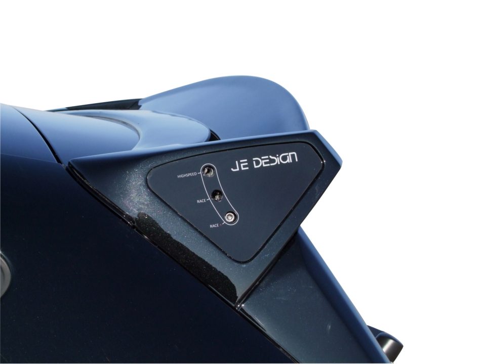 Alerón trasero JE DESIGN regulable en 3 posiciones Seat Leon 5F (desde 11/2012), solo 5 puertas
