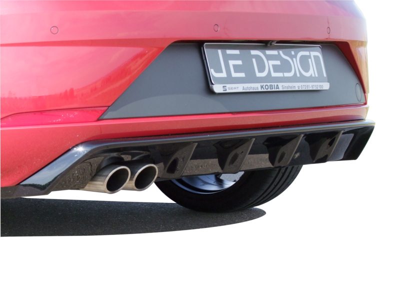 Faldón trasero JE DESIGN negro brillo Seat Leon 5F FR 3 y 5 puertas (desde 01/2017)