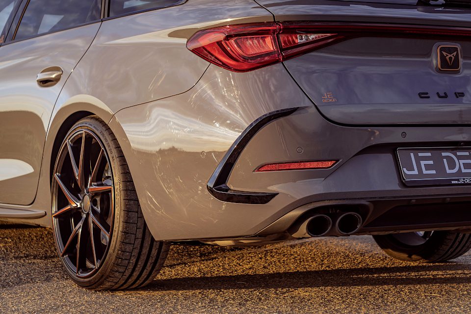 Kit aerodinámico JE DESIGN «Street Race» negro brillo Cupra Leon KL Sportstourer (no restyling)