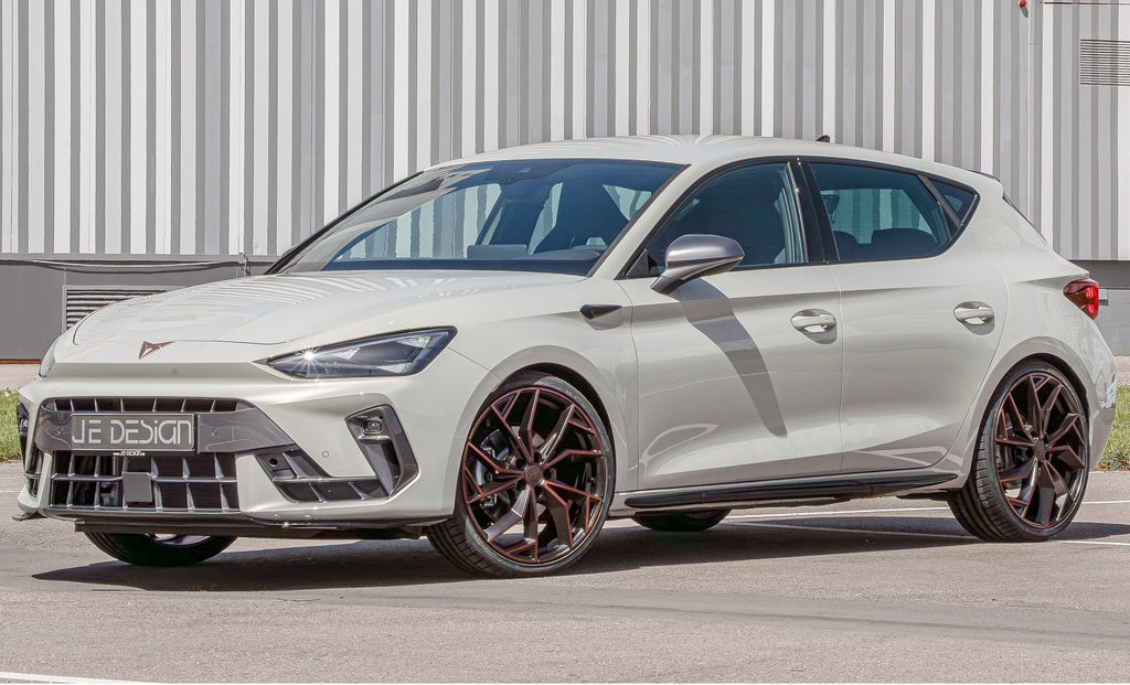 Taloneras JE DESIGN negro brillo Cupra Leon KL y ST (incluido restyling 2025)
