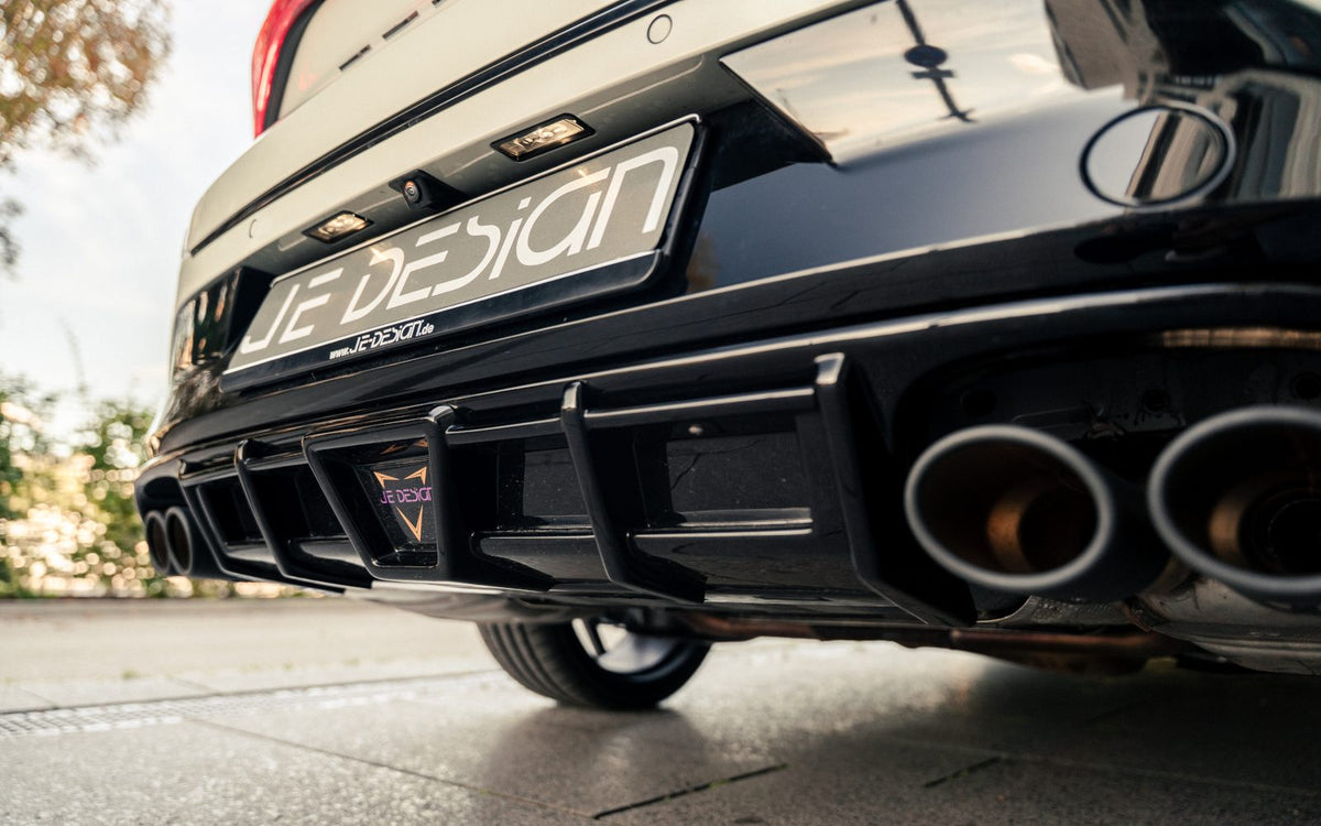 Difusor JE DESIGN negro brillo Cupra Leon KL ST (incluido híbrido enchufable)