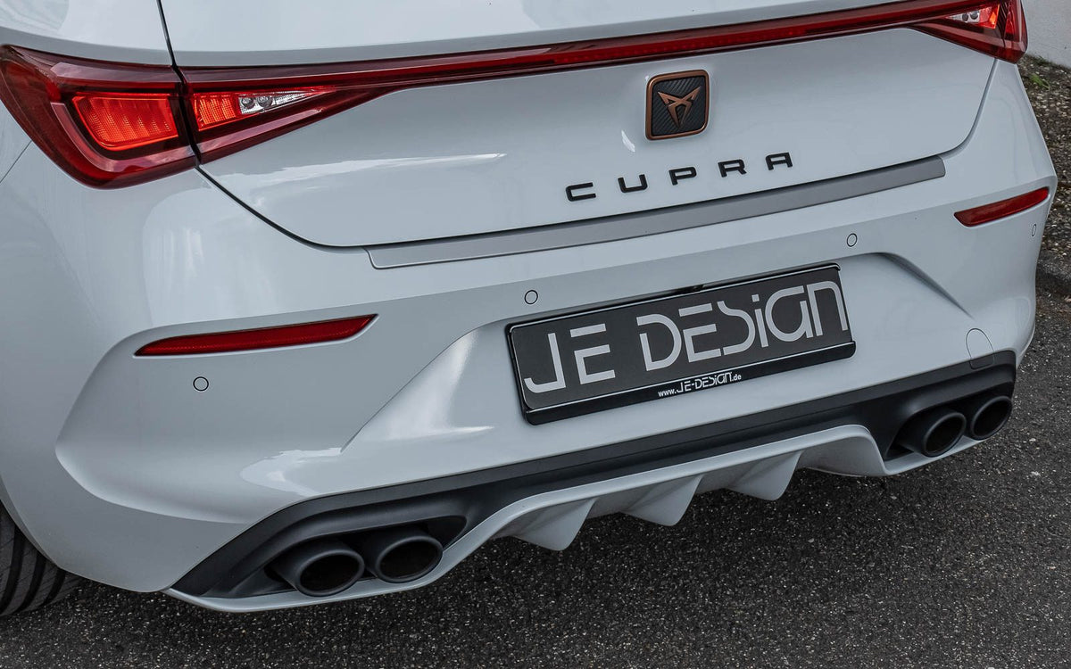 Protector del borde de carga JE DESIGN plata mate Seat / Cupra Leon KL (adhesivo)