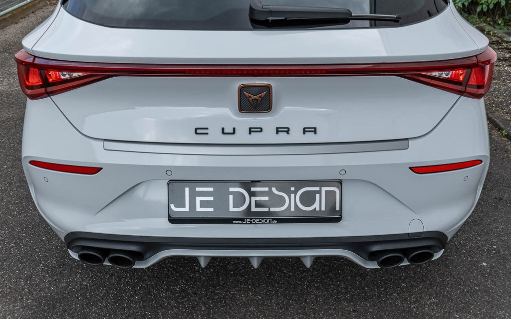 Protector del borde de carga JE DESIGN plata mate Seat / Cupra Leon KL (adhesivo)