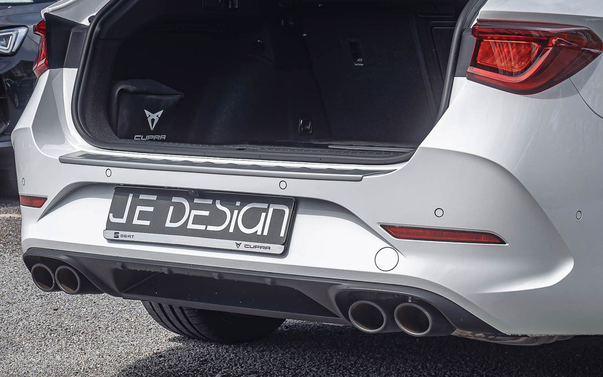 Protector del borde de carga JE DESIGN plata mate Seat / Cupra Leon KL ST (adhesivo)