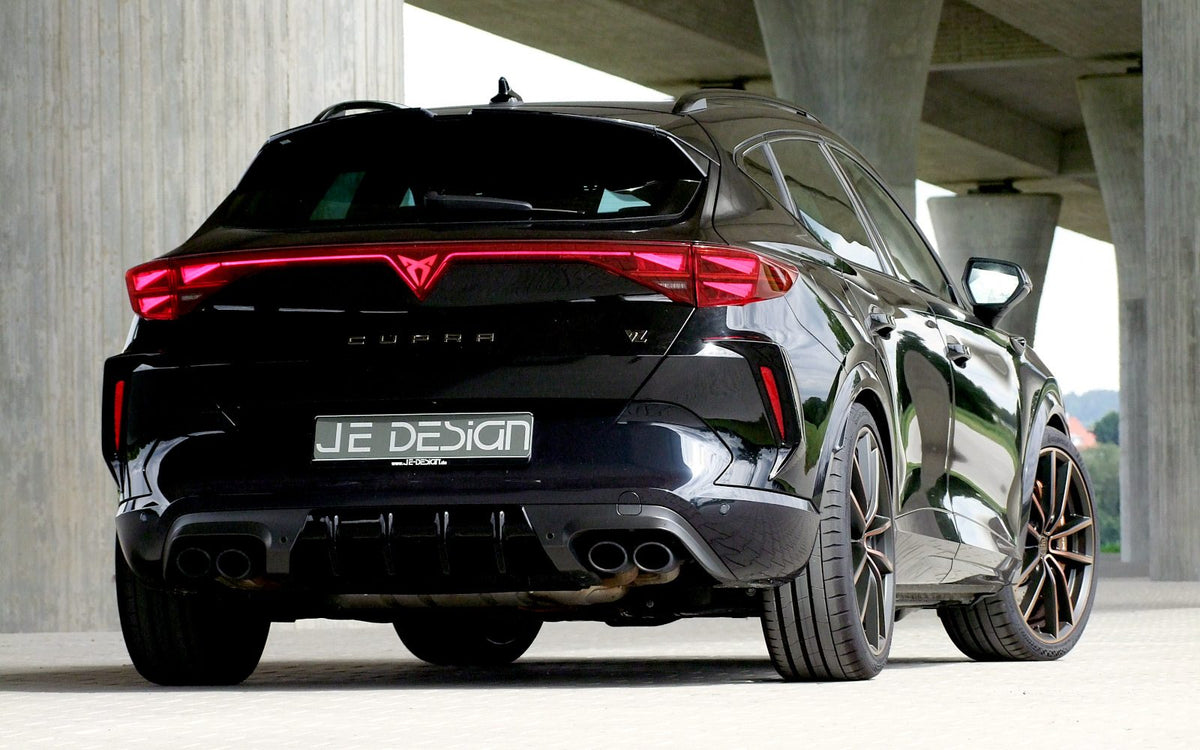 Marcos de salida de aire del paragolpes trasero JE DESIGN de 2 piezas negro brillo Cupra Formentor KM restyling 2025