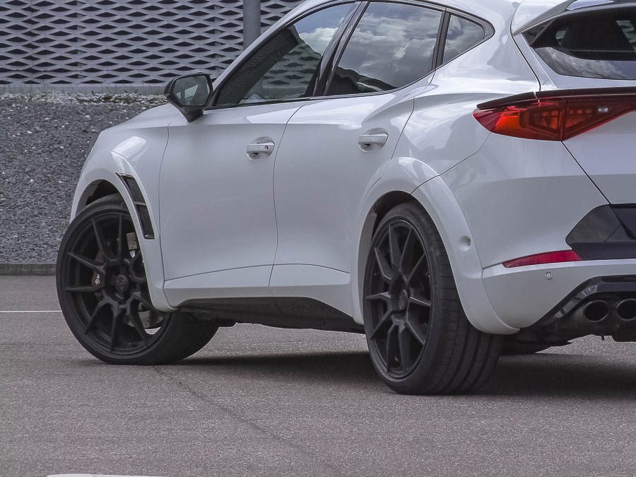 Juego de aletas WIDEBODY JE DESIGN de 10 piezas Cupra Formentor KM (no restyling 2025)