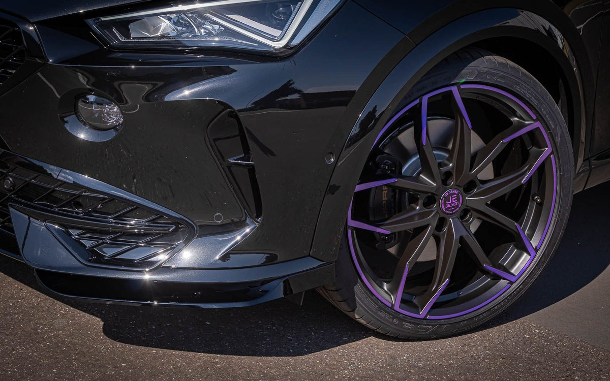 Spoiler delantero JE DESIGN de 2 piezas negro brillo Cupra Formentor KM (no restyling)