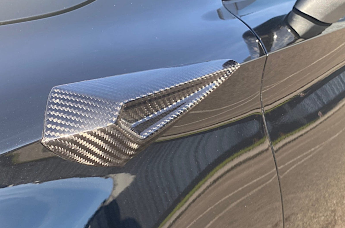 Embellecedores de salida de aire de aleta delantera JE DESIGN de 2 piezas, carbono auténtico, Cupra Formentor KM (no híbrido enchufable)